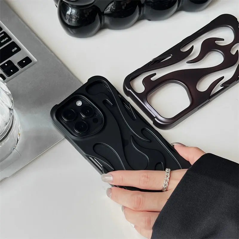 Funda de llamas metalizadas antigolpes para varios modelos de iPhone